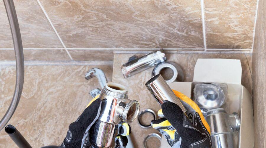 Expert Emergency Roof Repairs services in Saybrook, IL